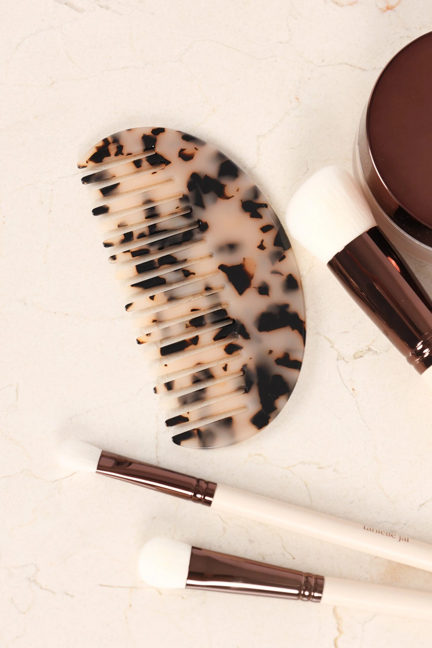 Wyatt Comb - Light Tort 3 Wyatt Comb - Light Tort