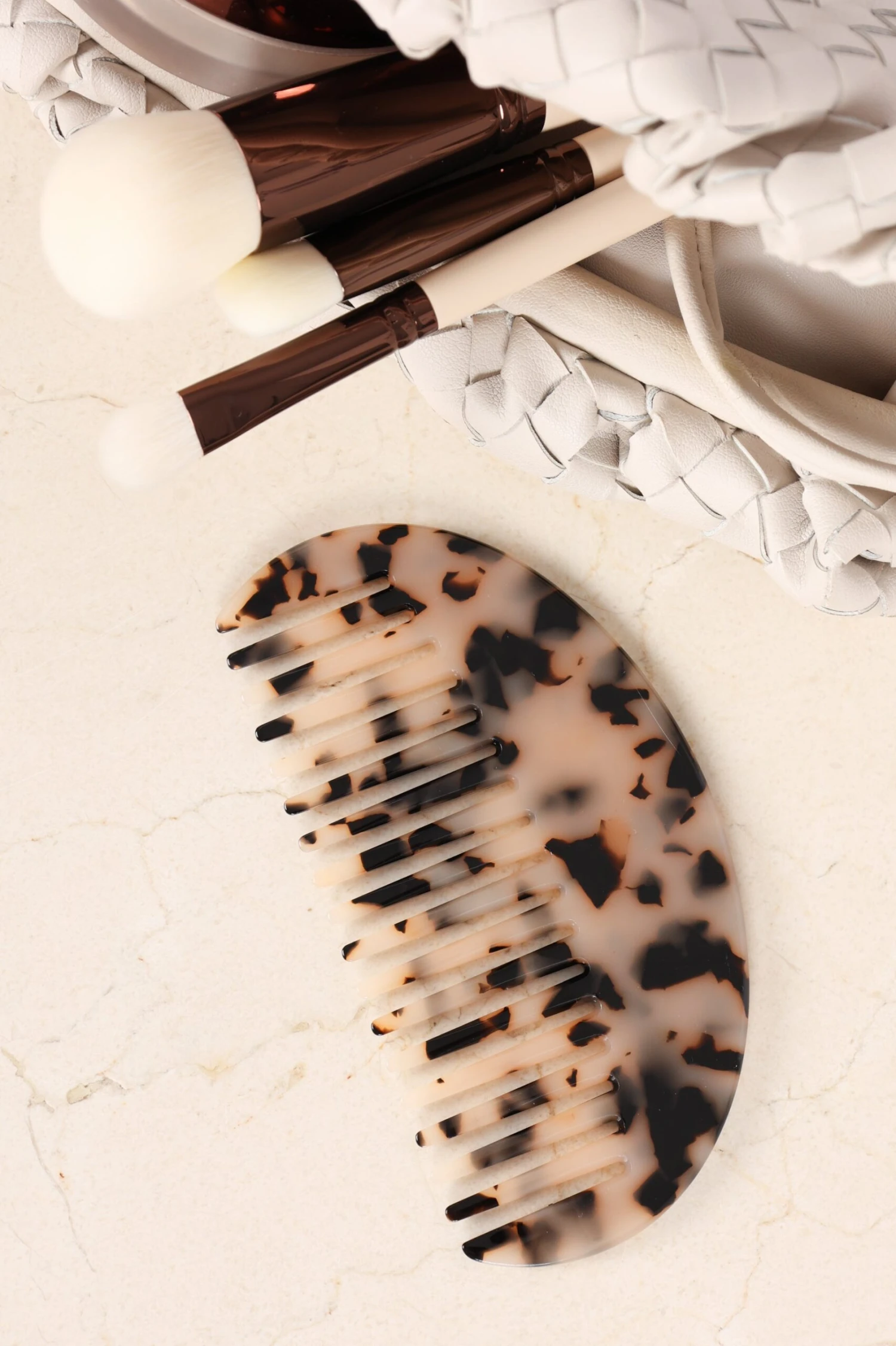 Wyatt Comb - Light Tort 5 Wyatt Comb - Light Tort - Image 3