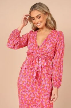 Minelli Pleat Top - Hot Pink 13 Minelli Pleat Top - Hot Pink -Clothing Discount Shop petal and pup usa tops minelli pleat top hot pink 32264741159089