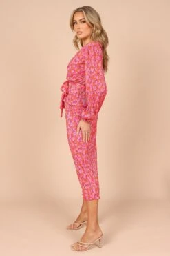 Minelli Pleat Top - Hot Pink 19 Minelli Pleat Top - Hot Pink -Clothing Discount Shop petal and pup usa tops minelli pleat top hot pink 32264741421233